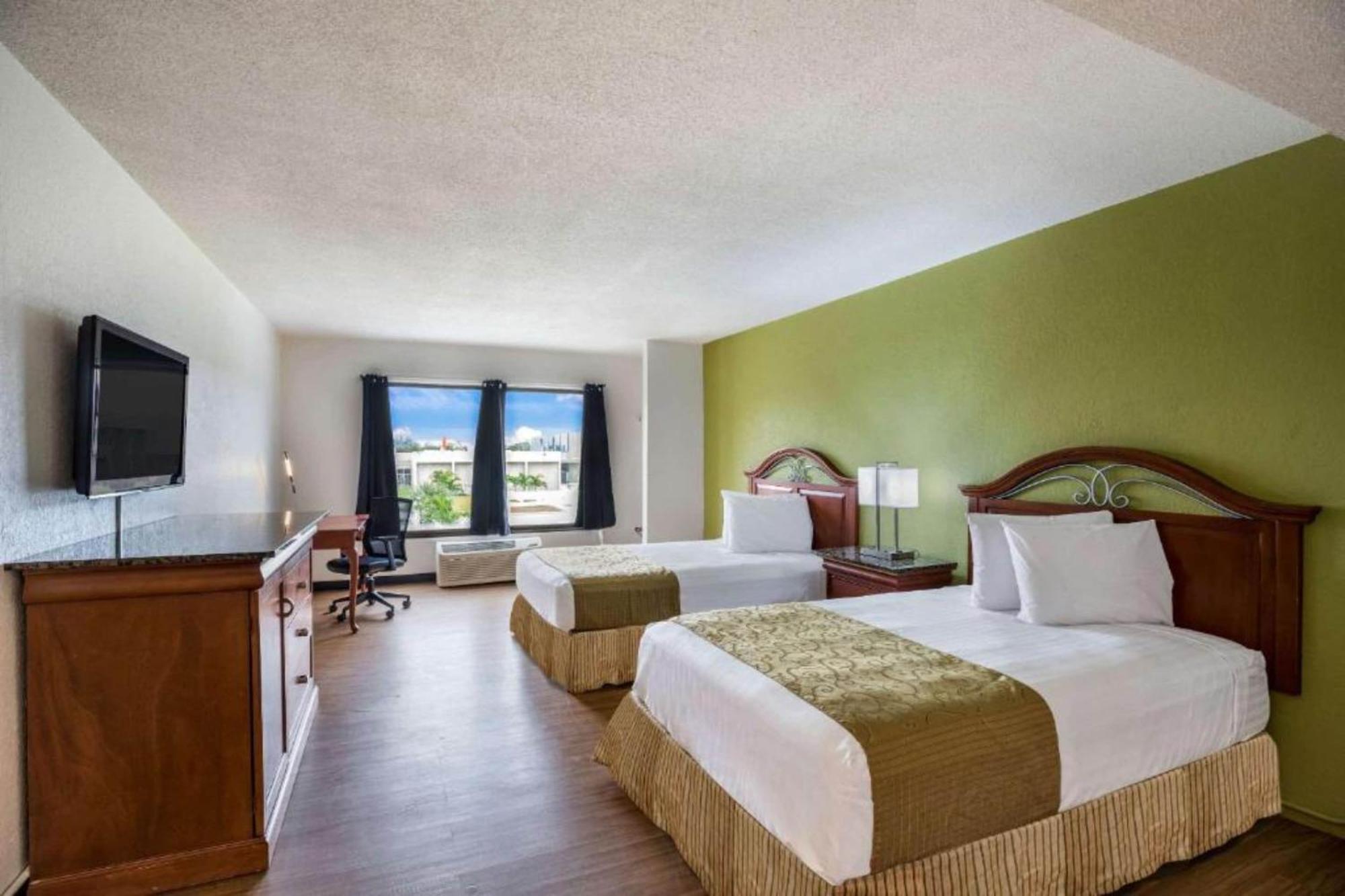 Oyo Hotel Orlando Airport Eksteriør billede