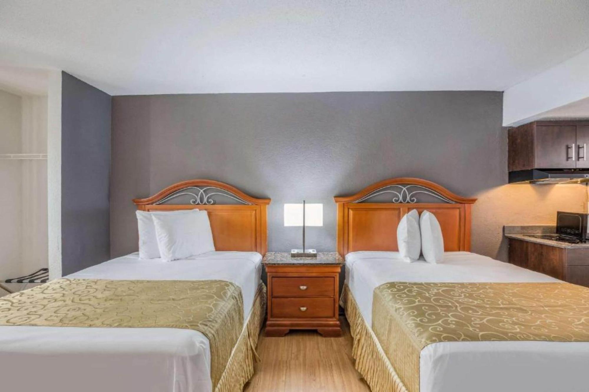 Oyo Hotel Orlando Airport Eksteriør billede