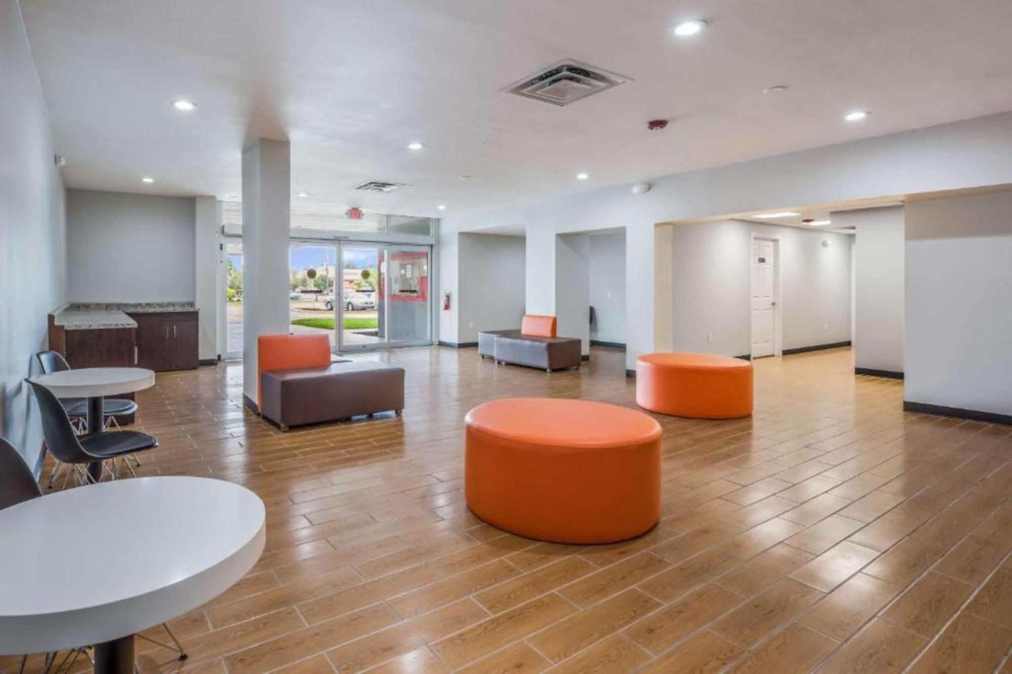 Oyo Hotel Orlando Airport Eksteriør billede
